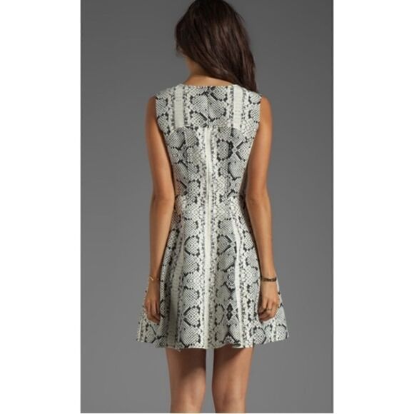 Nanette Lepore Snakeskin Print Trapeze Girl Dress in Ivory Multi - Picture 2 of 5